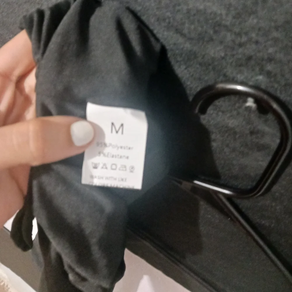 Bundle of Women stretchable off shoulder long sleeve tops - Picture 12 of 12